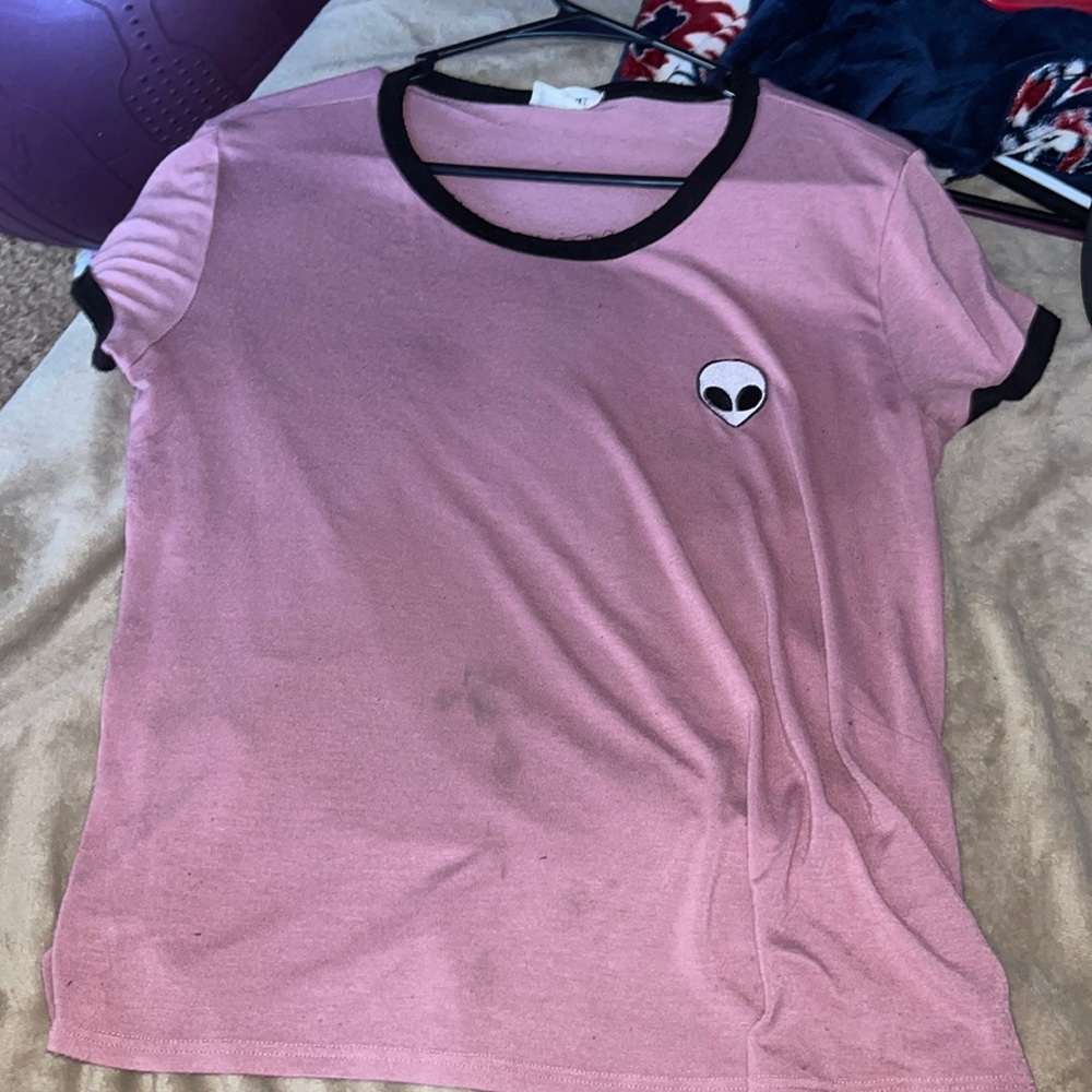 French pastry t shirt Pink with embroidered alien head